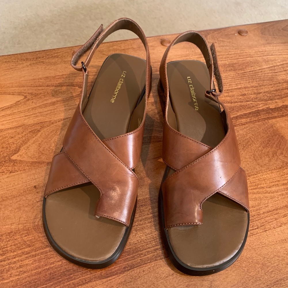 New criss cross style brown leather Velcro sandals